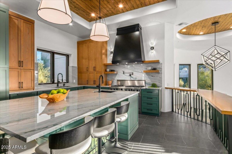 24-Breakfast Counter