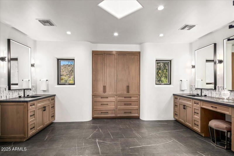 39-Primary Bath Vanities