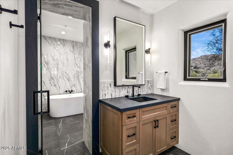 41-Primary Bath ~ Shower Entry