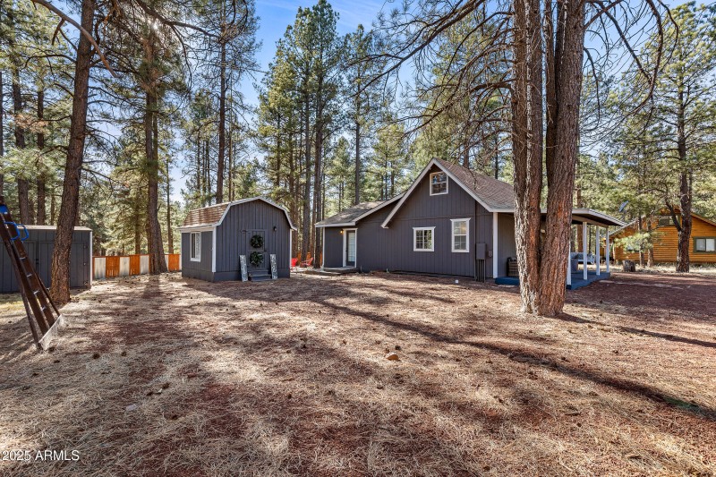 7240 E Knighthood Ln-37
