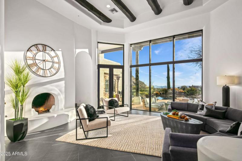 010_Living Room Views