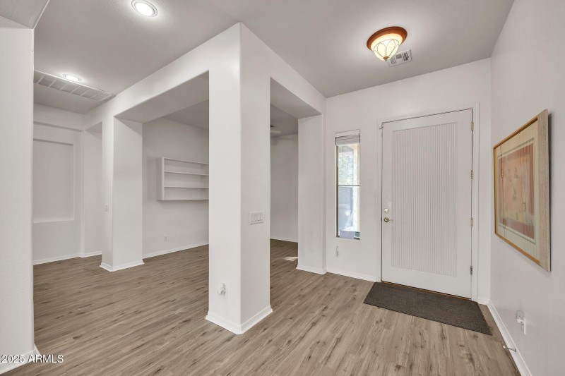 5634_N_82nd_Ave_Glendale_AZ_85303_USA-Fo