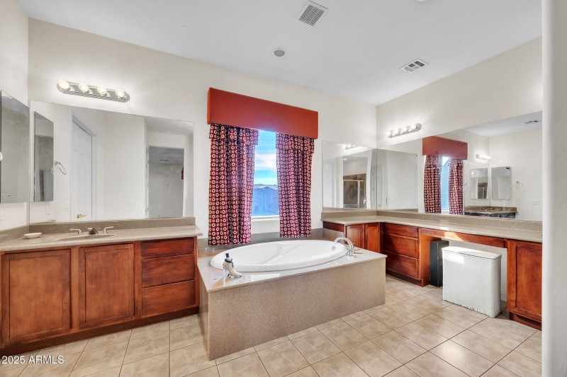 5634_N_82nd_Ave_Glendale_AZ_85303_USA-Ba