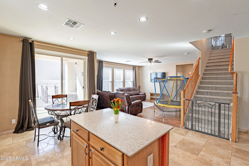 Kitchen/Living Room