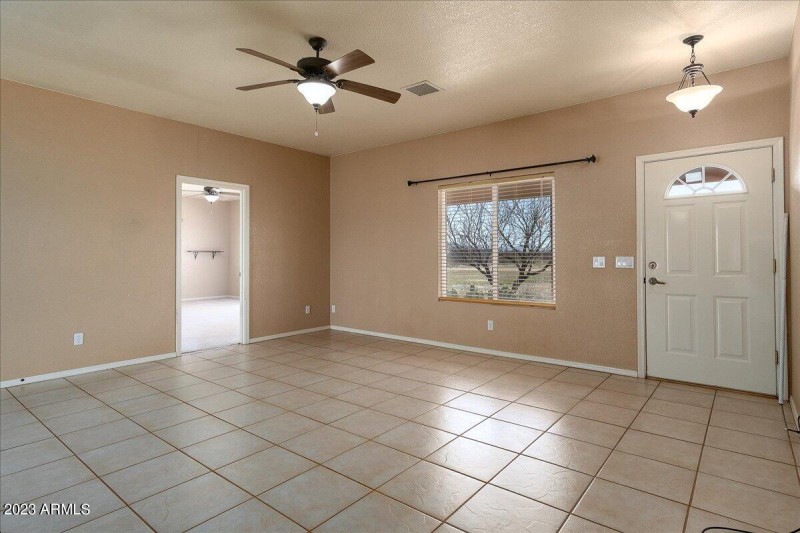 15-10193 E Windtalker Rd -April 06, 2023