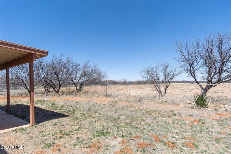 19-10193 E Windtalker Rd -April 06, 2023