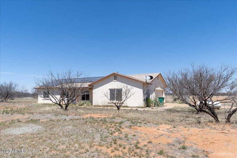 23-10193 E Windtalker Rd -April 06, 2023
