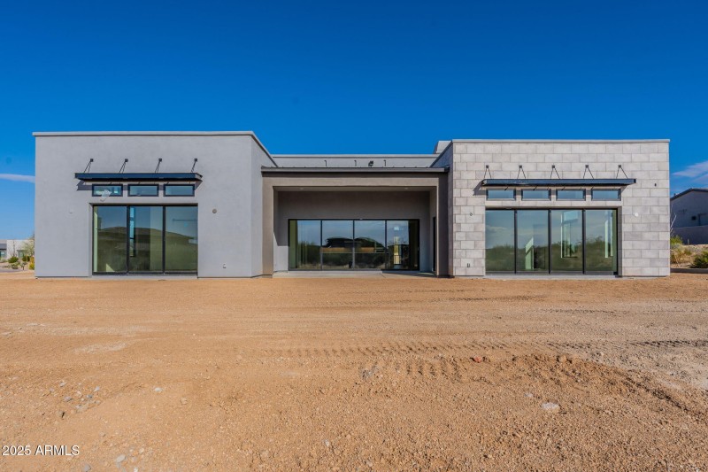 Mayne #4 - Back of Home