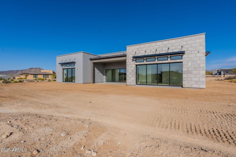 Mayne #4 - Exterior Back