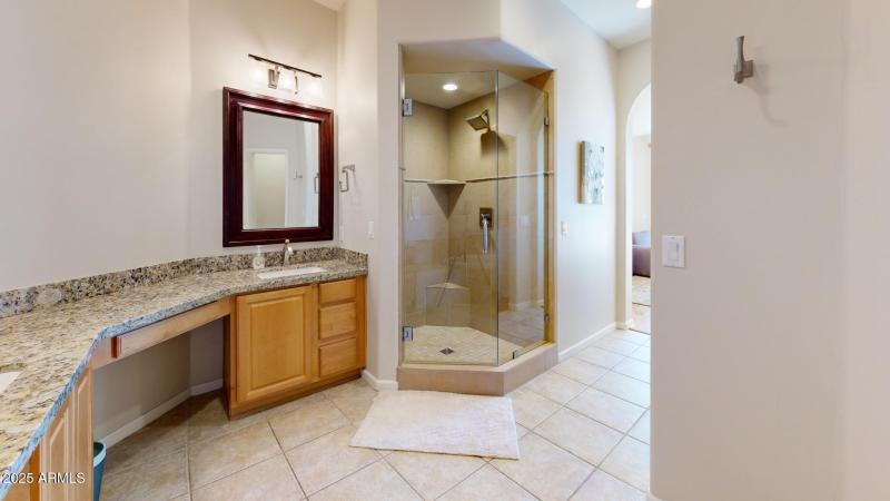 28444-N-101st-Pl-Bathroom