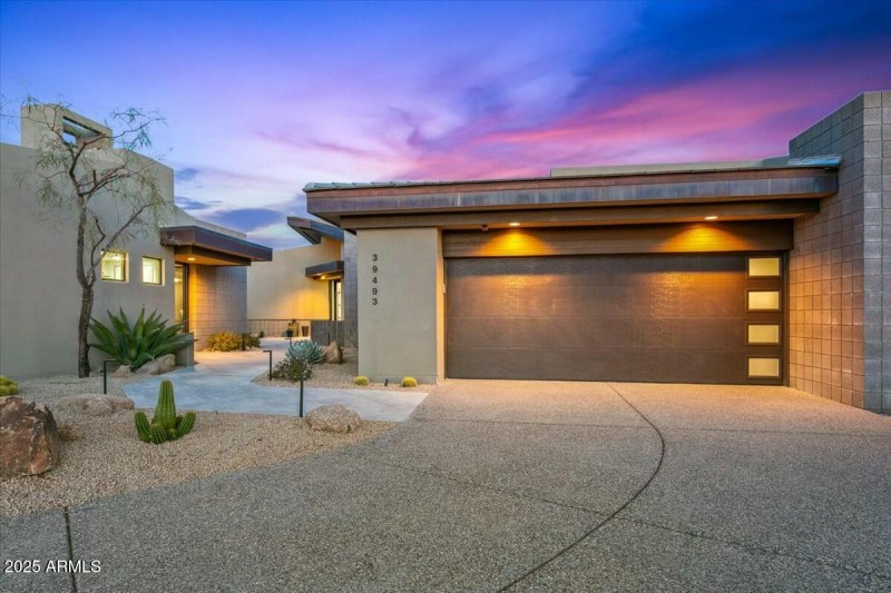 Front Entry Courtyard