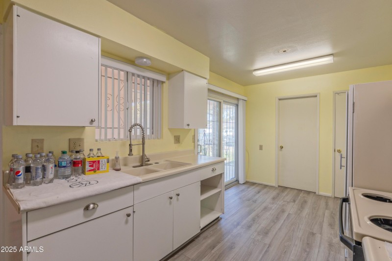 Kitchen 2