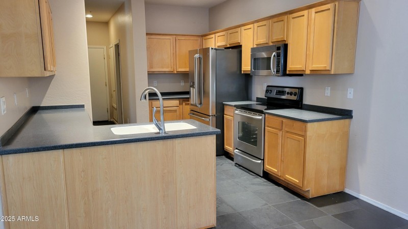 8-Quartz Counters, LED Lighting