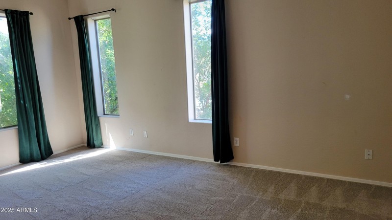 15-Upstairs Large Master