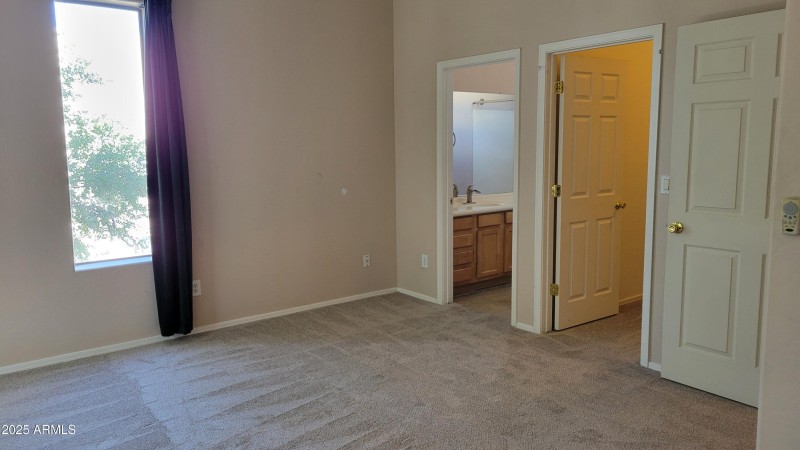 16-Master Bed to Bath & Closet