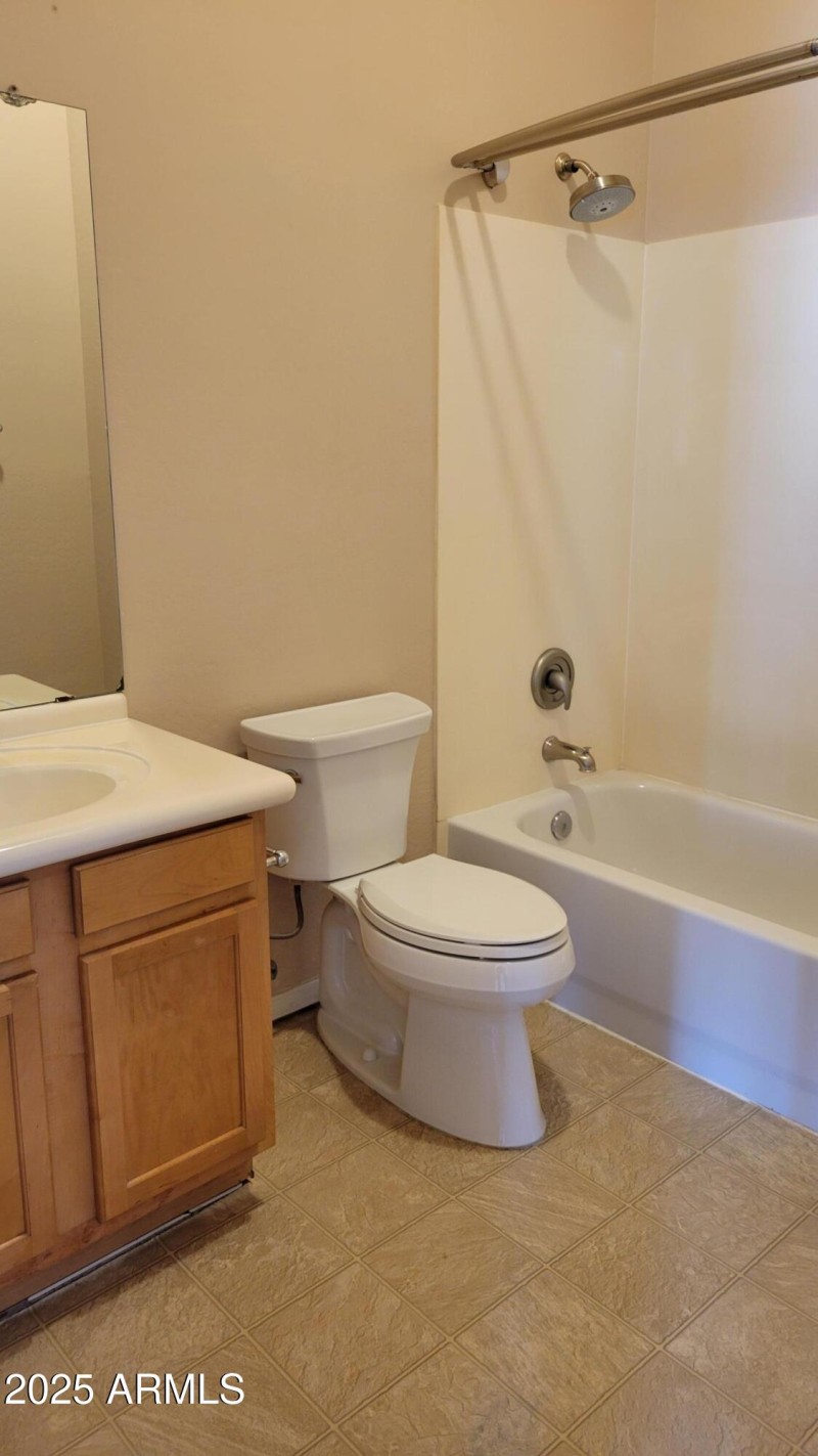 25-Hall Full Bathroom