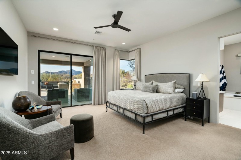 MAIN BEDROOM