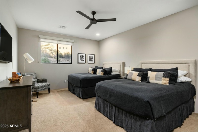 SEONDARY BEDROOM