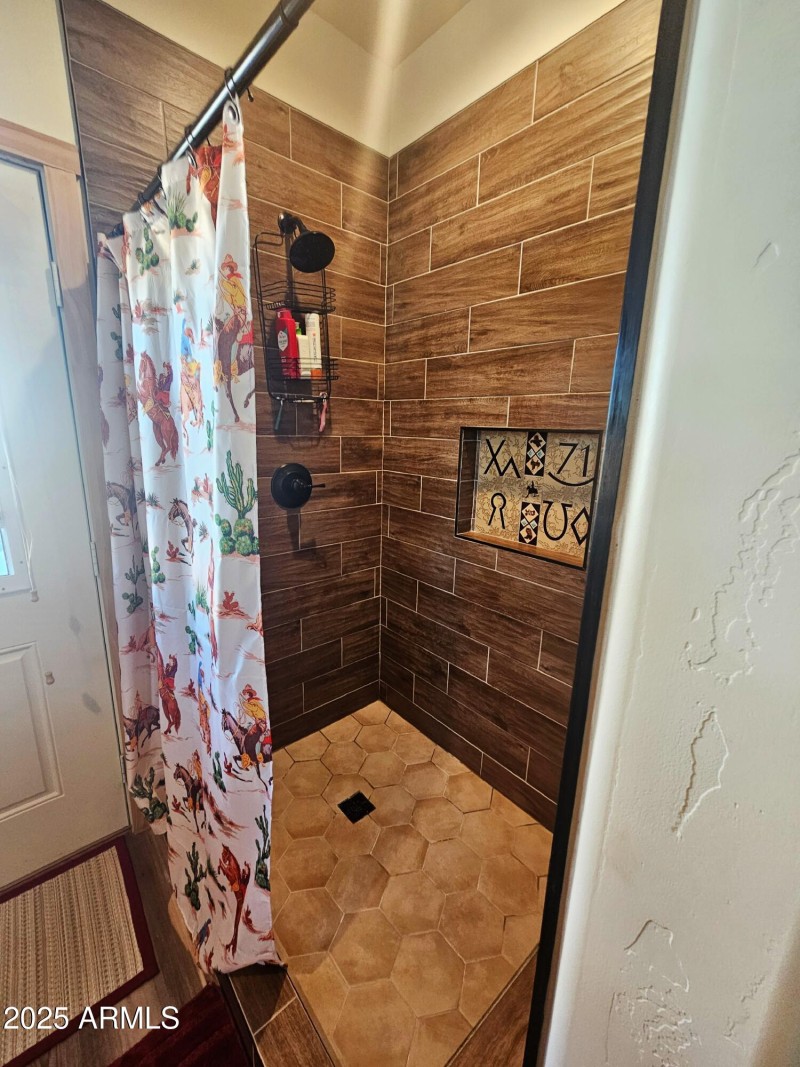 Custon Shower