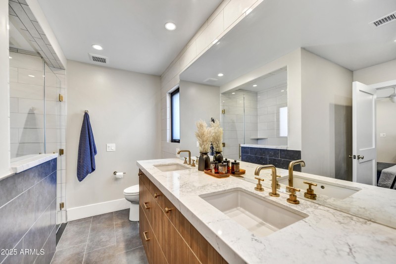 54-Bath IV - Copy