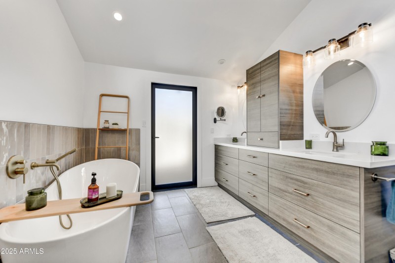 34-Primary Bath
