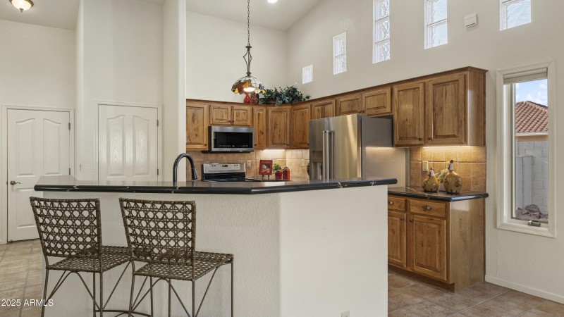Interior - 3033 Glenview Dr-10