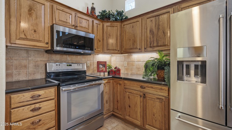 Interior - 3033 Glenview Dr-13