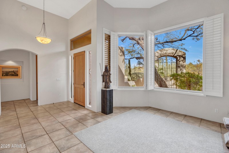 Formal dining overlooking the front cour