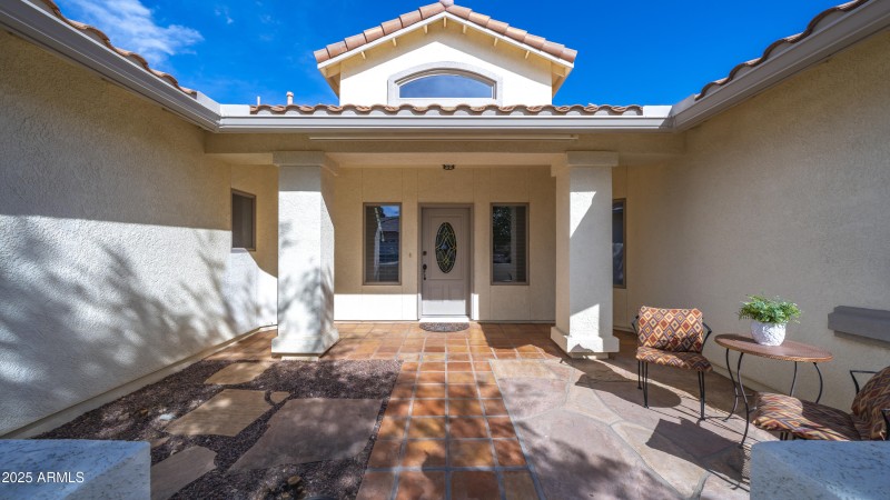 2Exterior - 3033 Glenview Dr-4 (1)