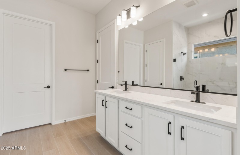 Owners Bath