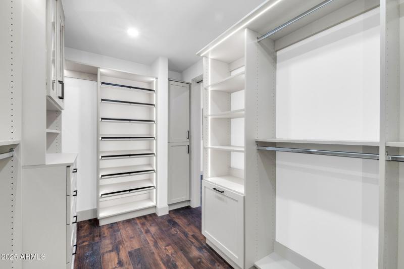 1040 E Osborn unit 1004-23