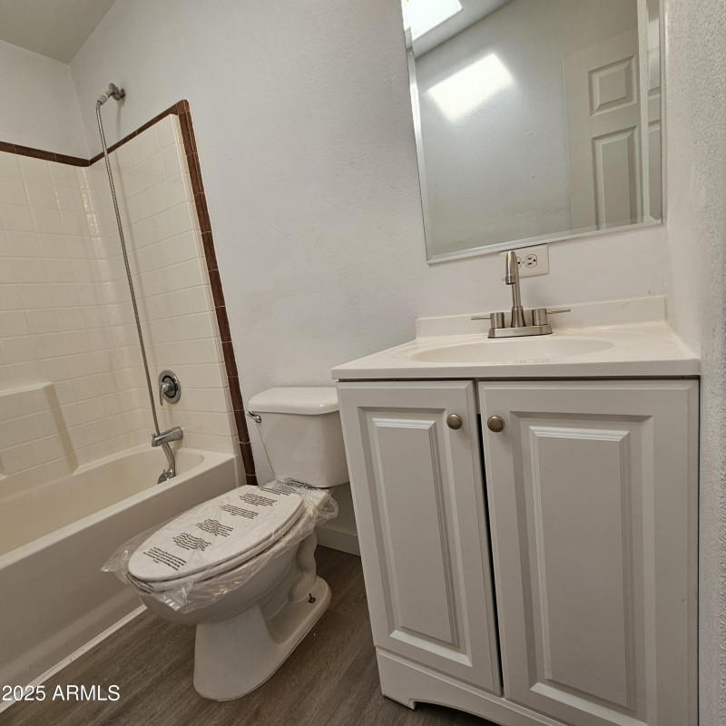 Guest bedroom