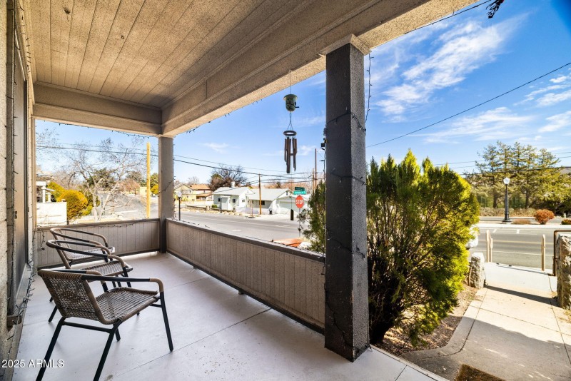 UNIT 1 FRONT PORCH