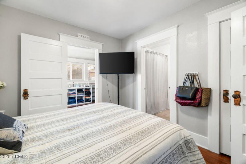 COTTAGE BEDROOM