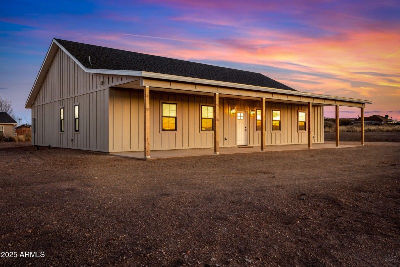 810South24thWest-SaintJohns-AZ-Twilights