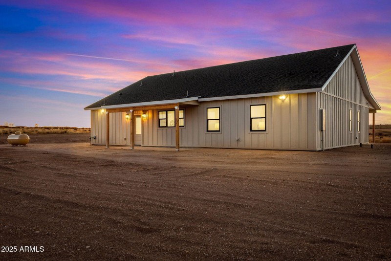 810South24thWest-SaintJohns-AZ-Twilights