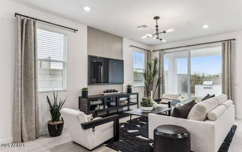 Veranda great room