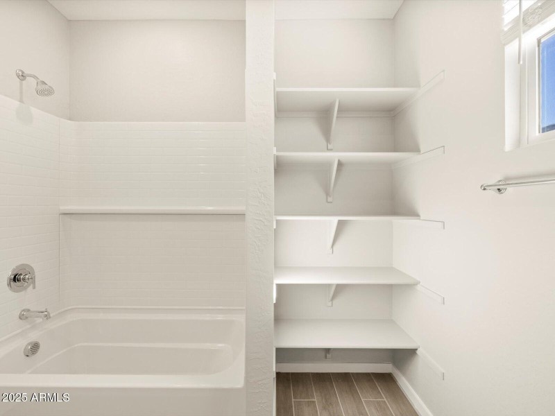 Bath 2 with Storage