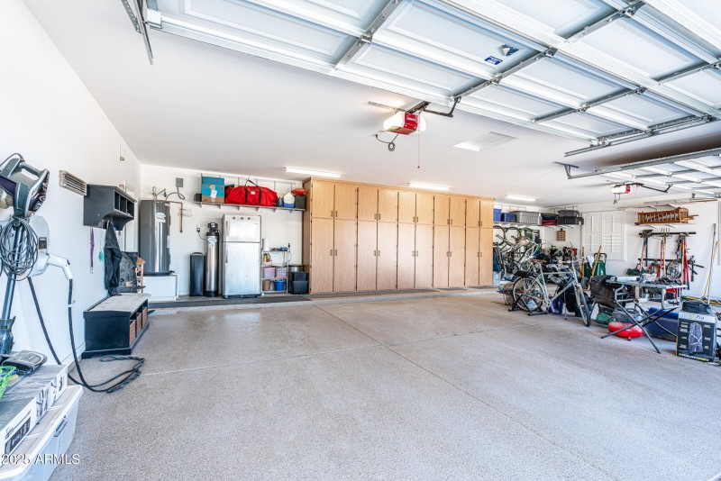 4 Car Garage 2