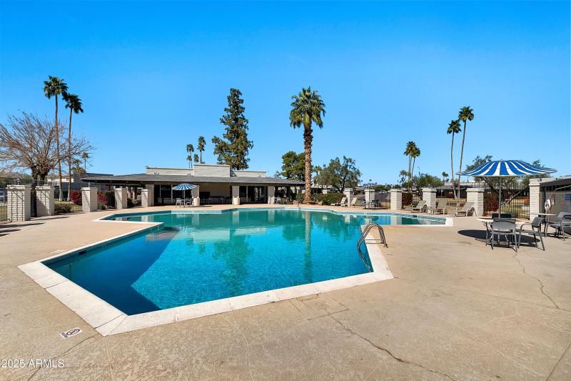 8230 E Valley Vista Dr-24