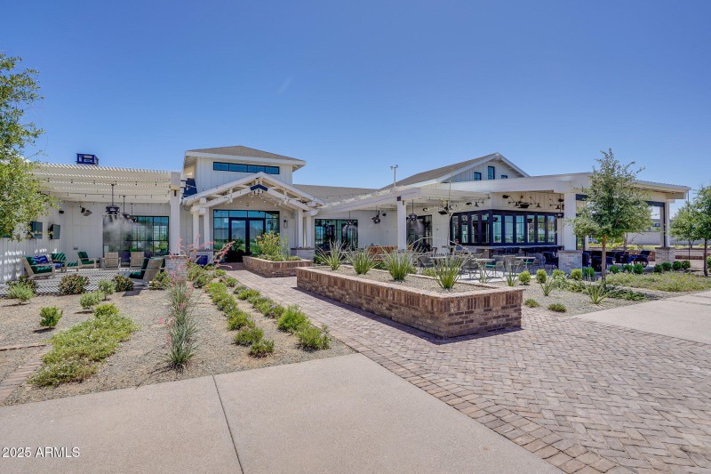 Sterling Grove Country Club