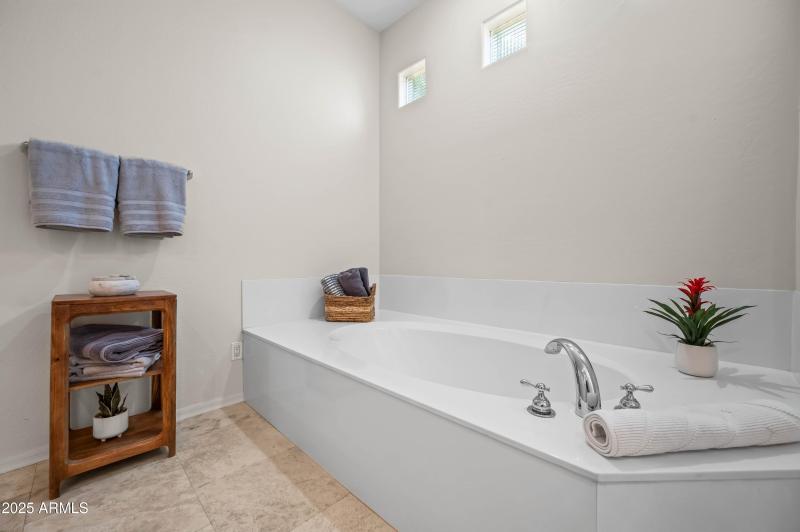 11479 E Beck Lane Scottsdale 85255-46