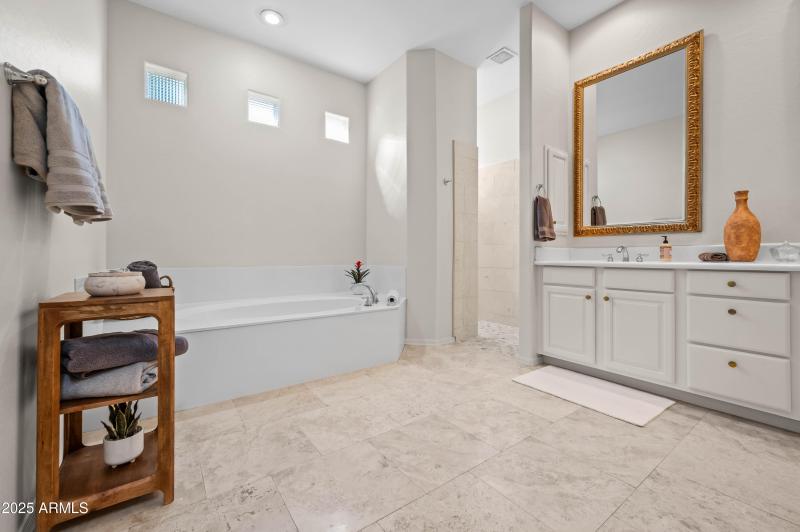 11479 E Beck Lane Scottsdale 85255-48