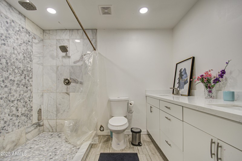 Primary Bath 1