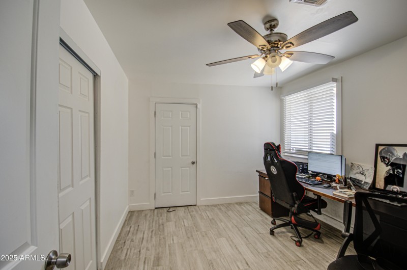 Bedroom 2-pic 1
