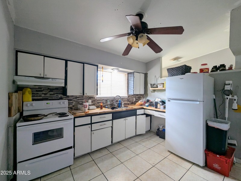 2210 W HEATHERBRAE DR