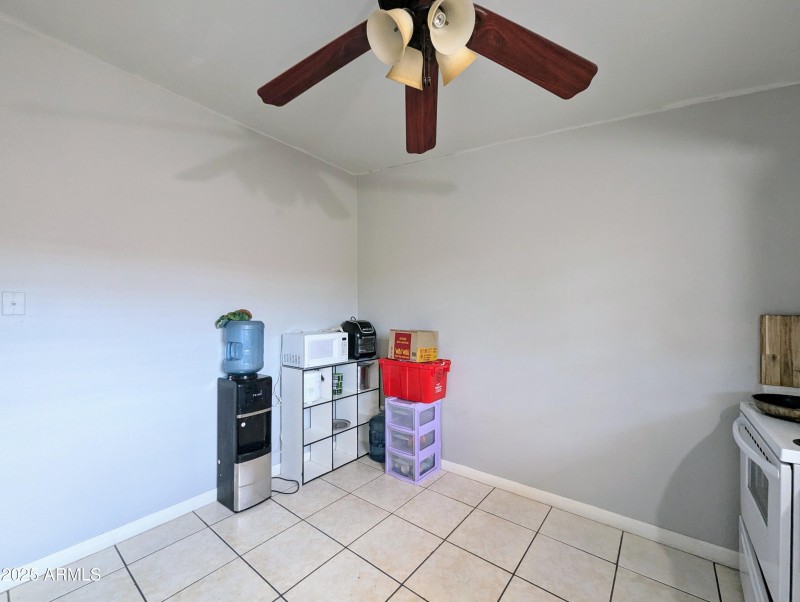2210 W HEATHERBRAE DR