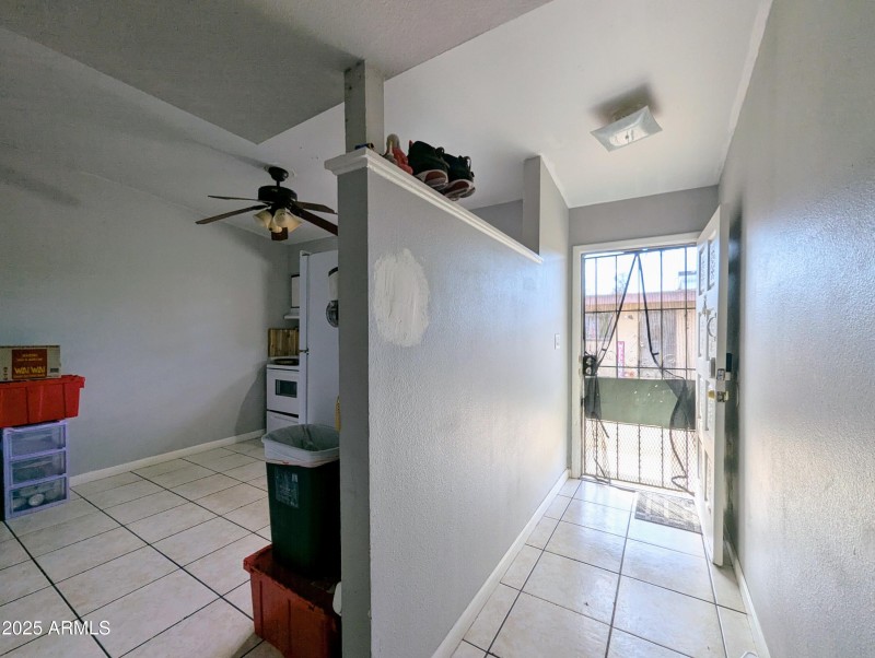 2210 W HEATHERBRAE DR