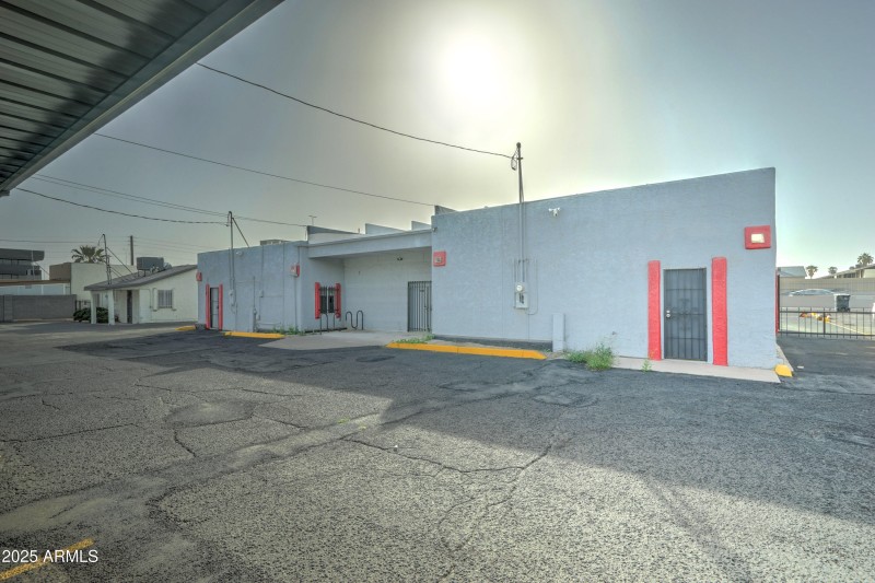 6721 N Black Canyon Hwy-42