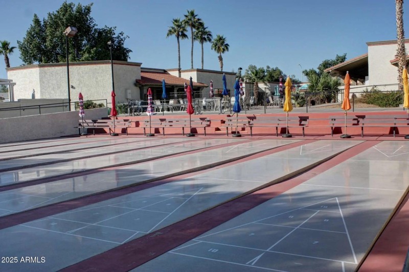 PEM-shuffleboard